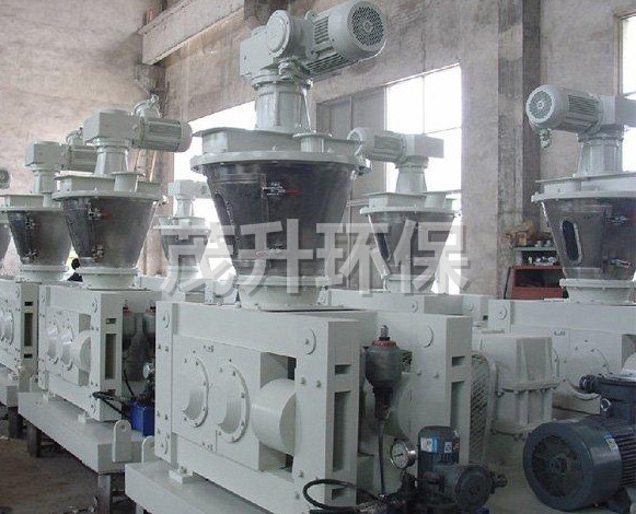 GZL系列干法辗压造粒机